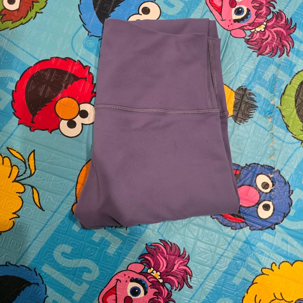 Lululemon Wunder Under High Rise Leggings Purple Size 8 Yoga Training Pants - Picture 4 of 5